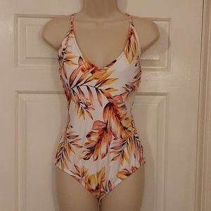 Kona Sol one piece swimsuit  Size M